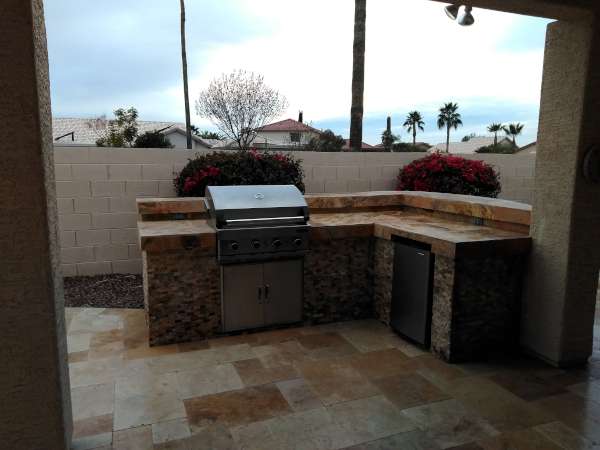 Outdoor Kitchen Design and Construction in Phoenix | Benchmark